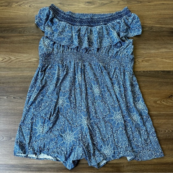 Torrid Challis Off The Shoulder Romper Size 2 2X 18-20 Blue Medallion Stretch - Picture 6 of 11